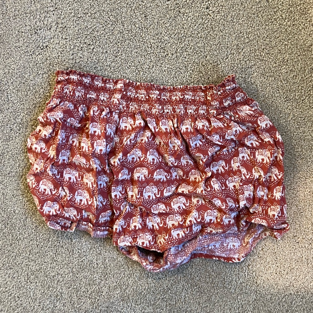 Orange elephant short